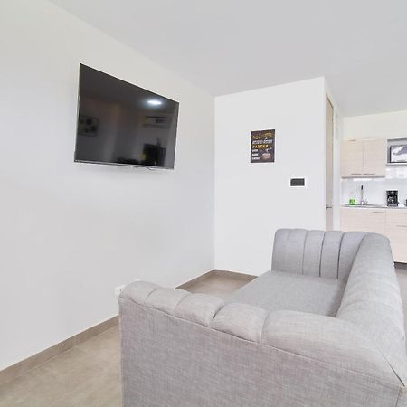 Camelot Apartahotel Medellín Exteriör bild