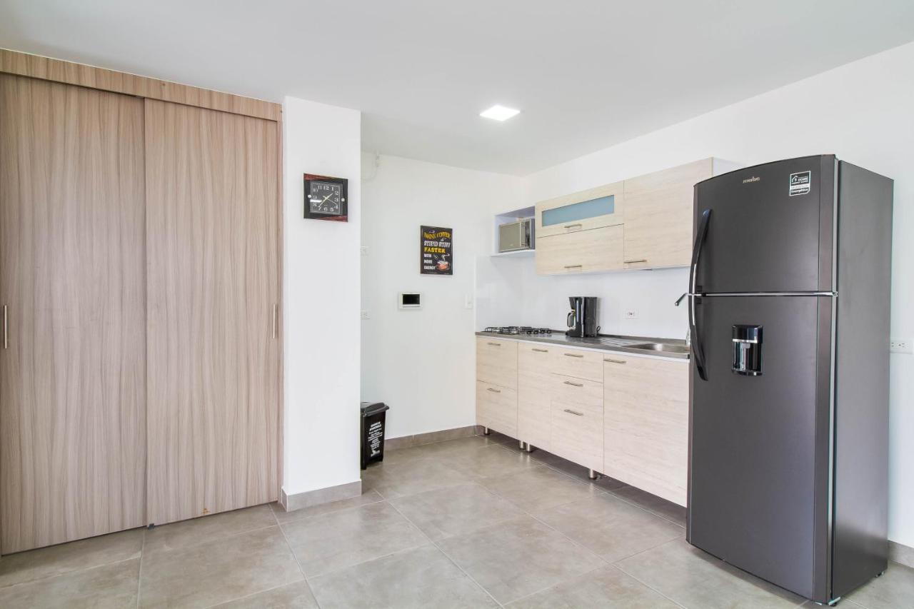 Camelot Apartahotel Medellín Exteriör bild