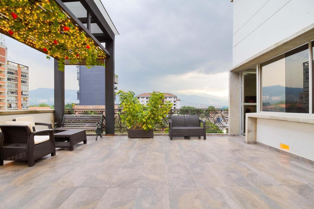 Camelot Apartahotel Medellín Exteriör bild